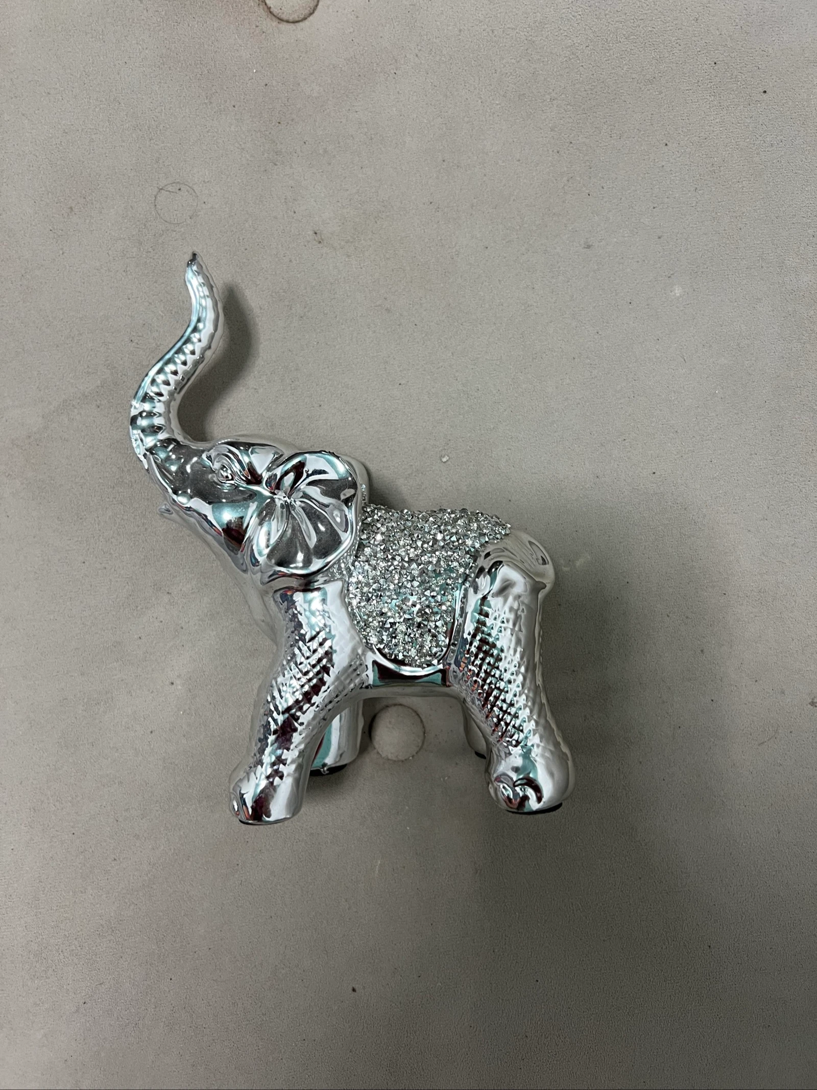 Elefante decorativo prateado 